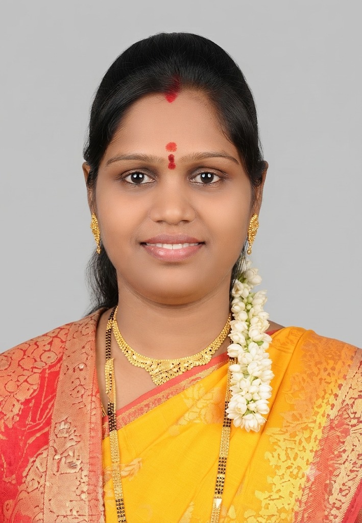 Manisha Jadhav - Part time Cleaner and Cook in Shamshan Road, in Mumbai